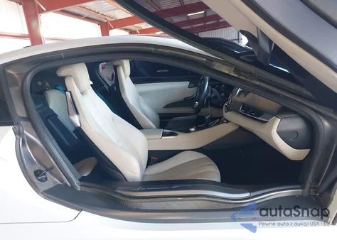 2014 BMW I8 z USA, uszkodzony, nr VIN WBY2Z2C56EVX64879